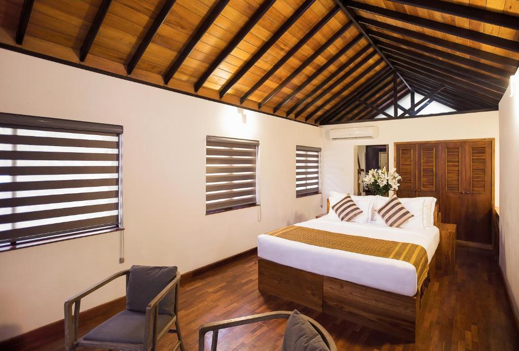 Deer Park Cottage - Lake View (Triple Occupancy)