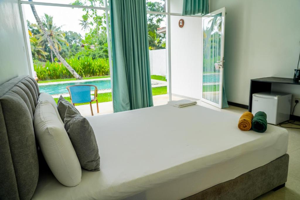 Double Room with Pool View