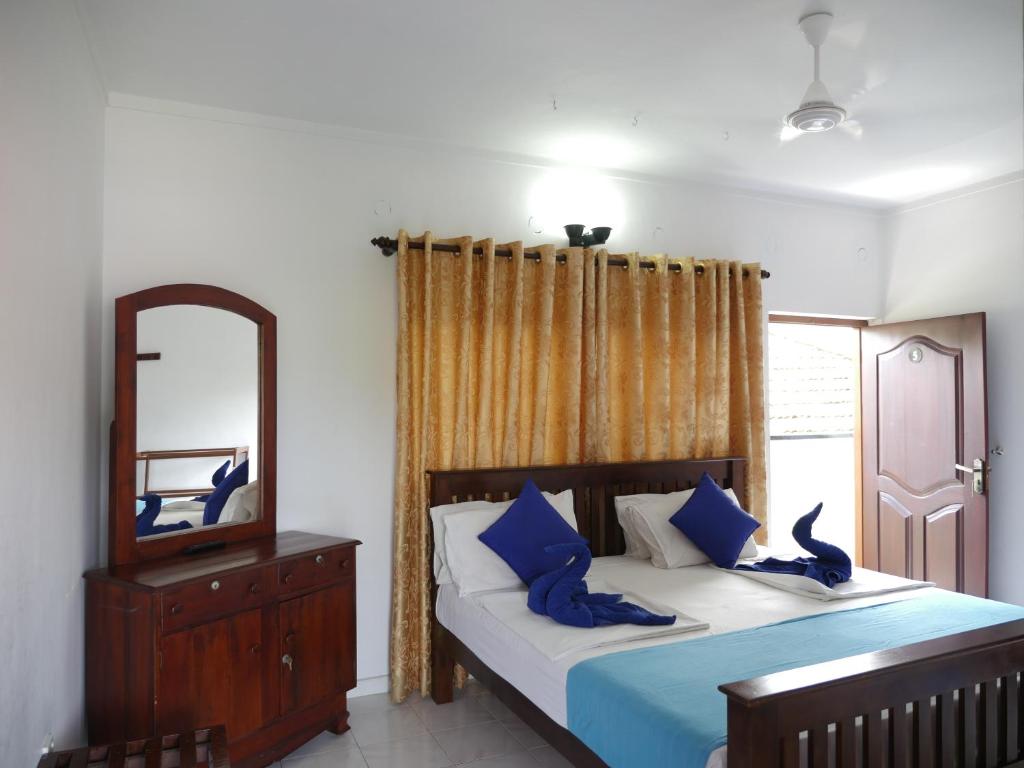 Basic Double Room