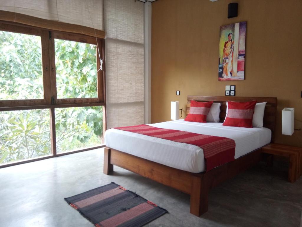 Double Room (Pool/Garden View)