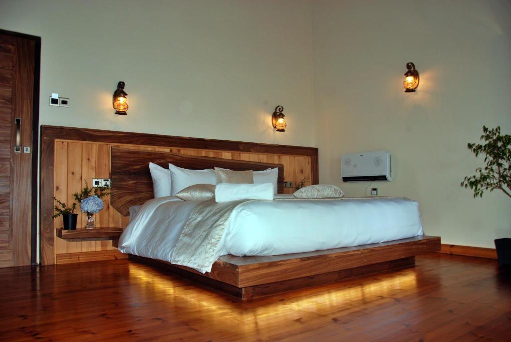 Superior King Room