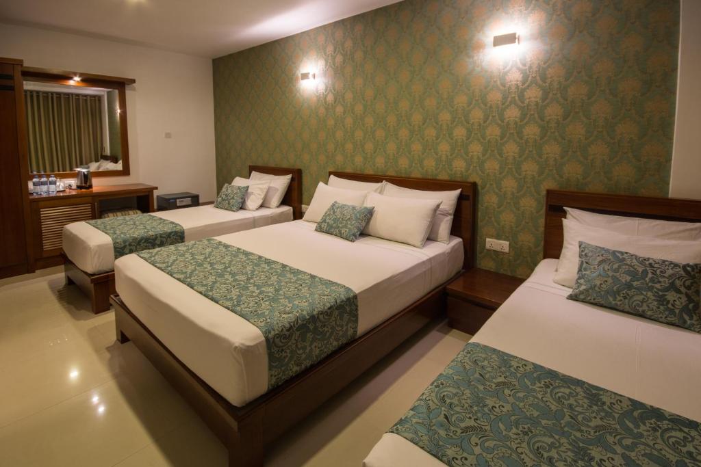 Deluxe Triple Room