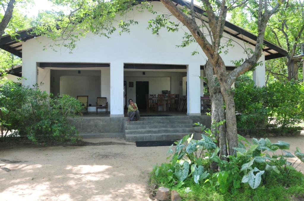 3 Bedroom Bungalow (6-7 Persons)