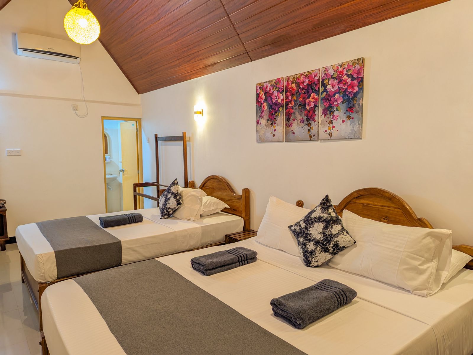 AC Triple Room